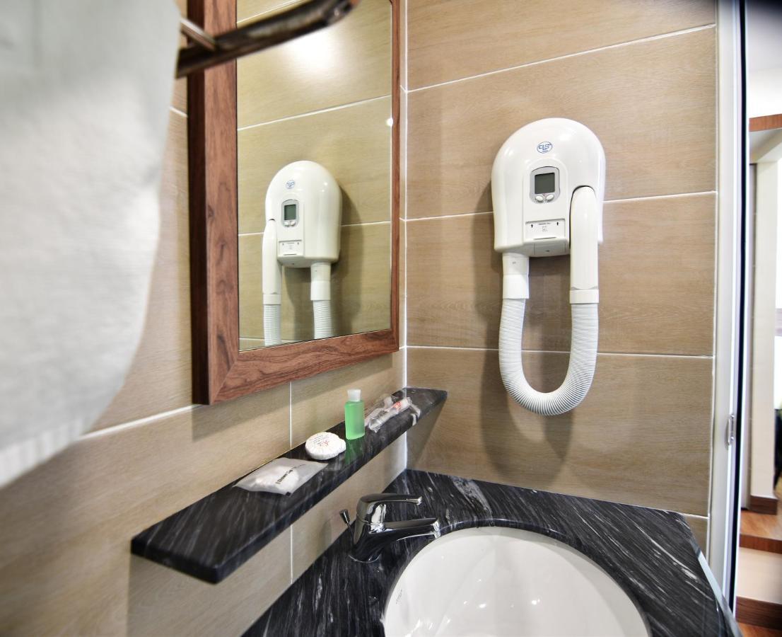 Yangtze Hotel 长江酒店 Johor Bahru Eksteriør bilde